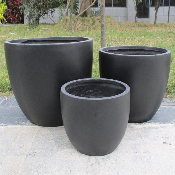 Black Light Concrete Egg Garden Planter D35 H32 cm, 31 ltrs Cap.