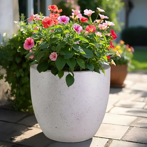 Grey Marble Light Concrete Egg Garden Planter D40 H40 cm, 50 ltrs Cap.