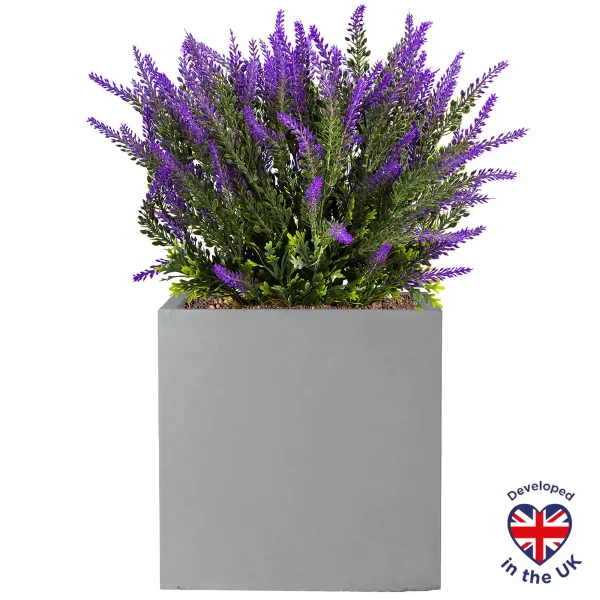 Square Box Grey Light Concrete Garden Planter H25 L25 W25 cm, 16 ltrs Cap.