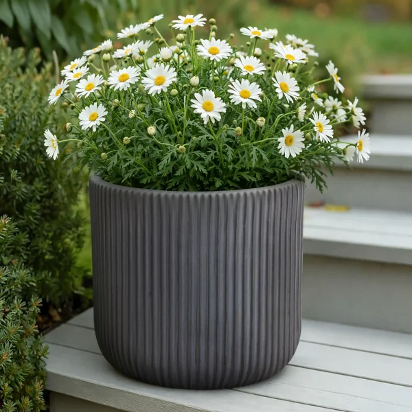 Ribbed Black Round Outdoor Planter D30 H30.5 cm, 21.6 ltrs Cap.