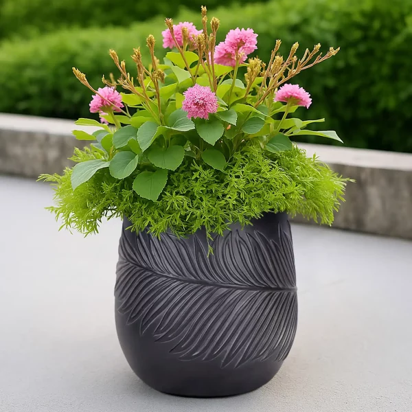 Leaf Embossed Black Garden Round Planter, Outdoor Plant Pot D21.5 H22 cm, 5 ltrs Cap.