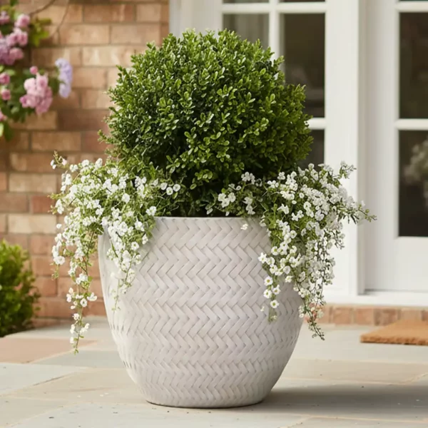 Plaited Style Beige Round Garden Planter, Outdoor Plant Pot D30 H28 cm, 19.8 ltrs Cap.