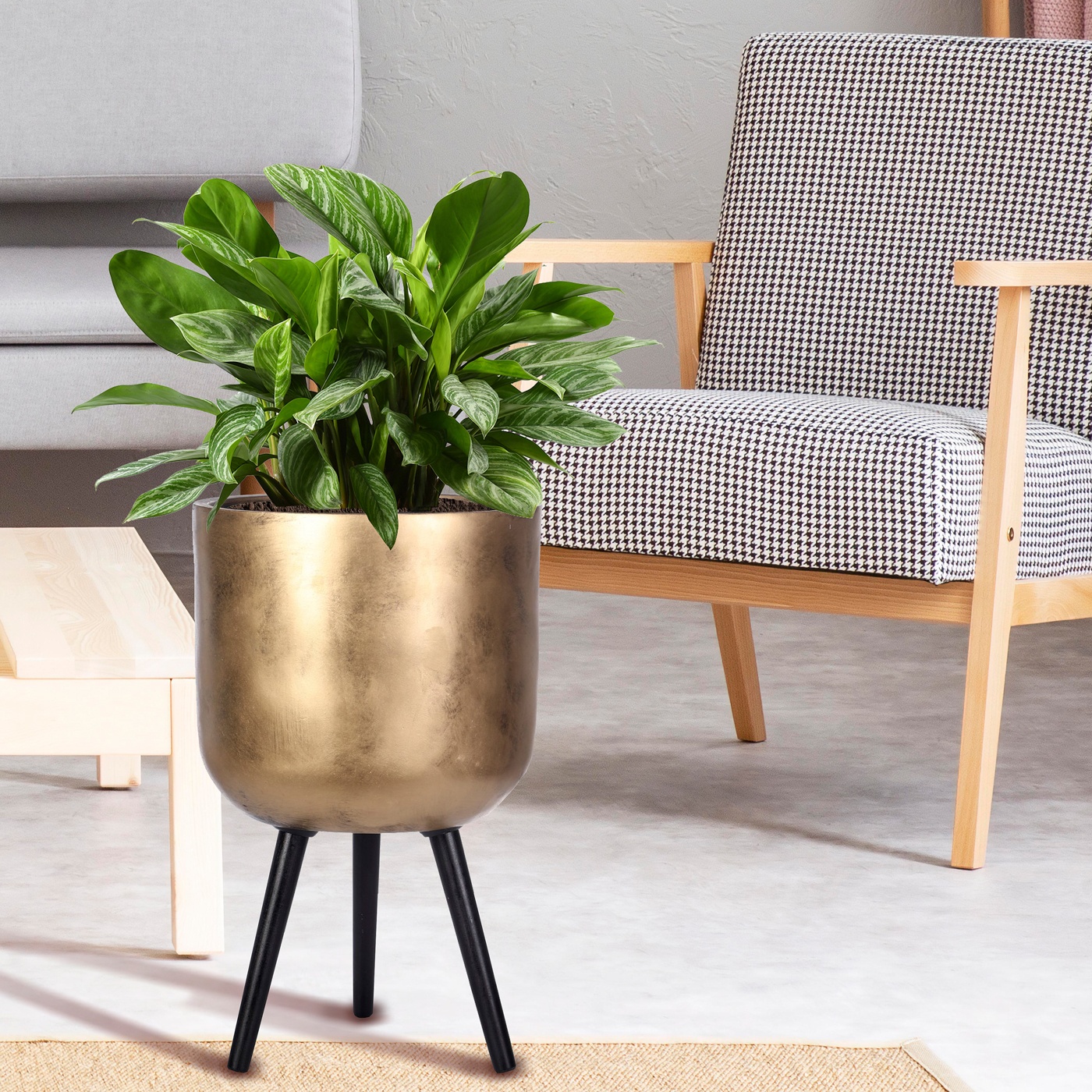 Concrete Effect Gold Round Planter with Legs, Round Pot Plant Stand