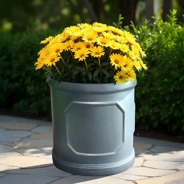 Faux Lead Chelsea Round Grey Light Stone Outdoor Garden Planter D45 H45 cm, 71 ltrs Cap.