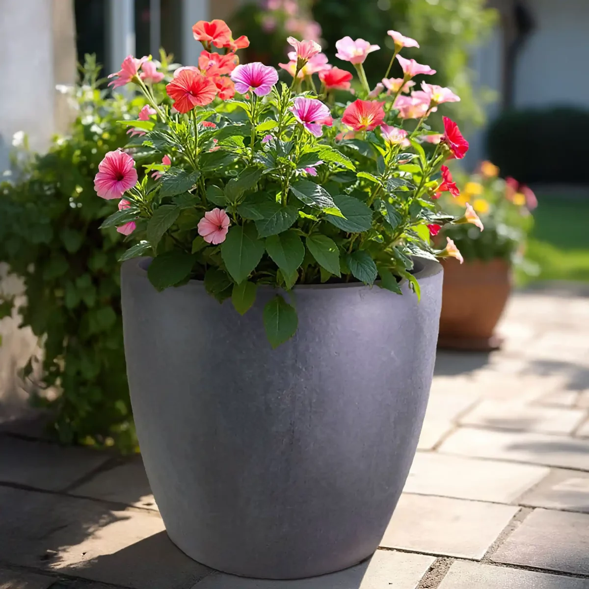 Dark Grey Washed Light Concrete Egg Garden Planter D40 H40 cm, 50 ltrs Cap.
