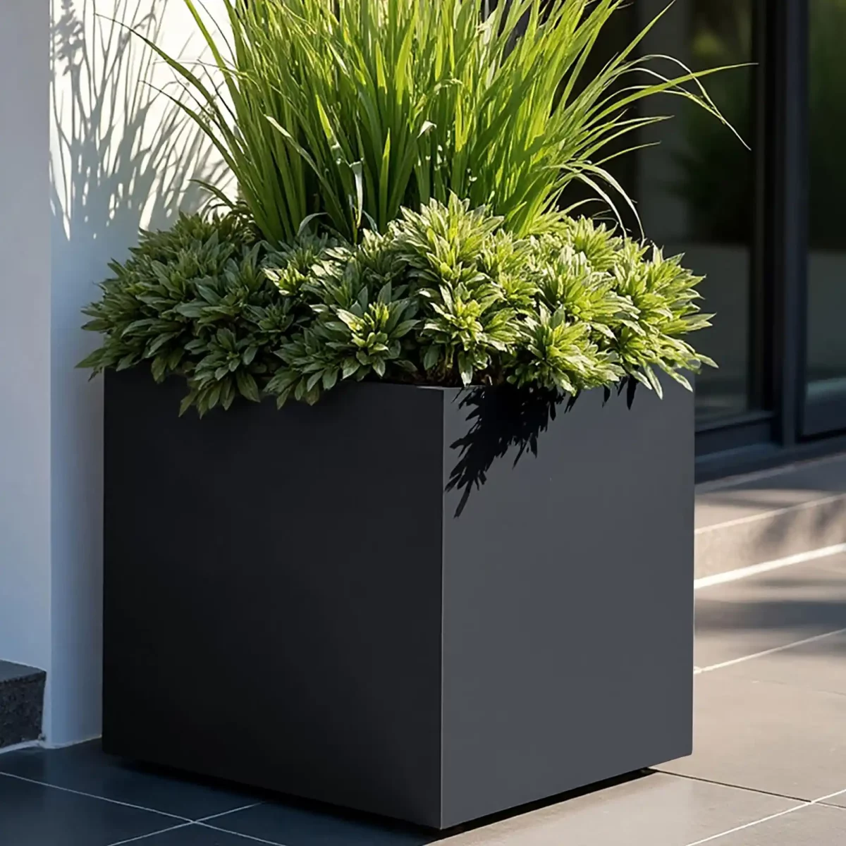 PURE Cube Black-Grey Fibreglass Square Outdoor Planter, H40 L40 W40 cm ...